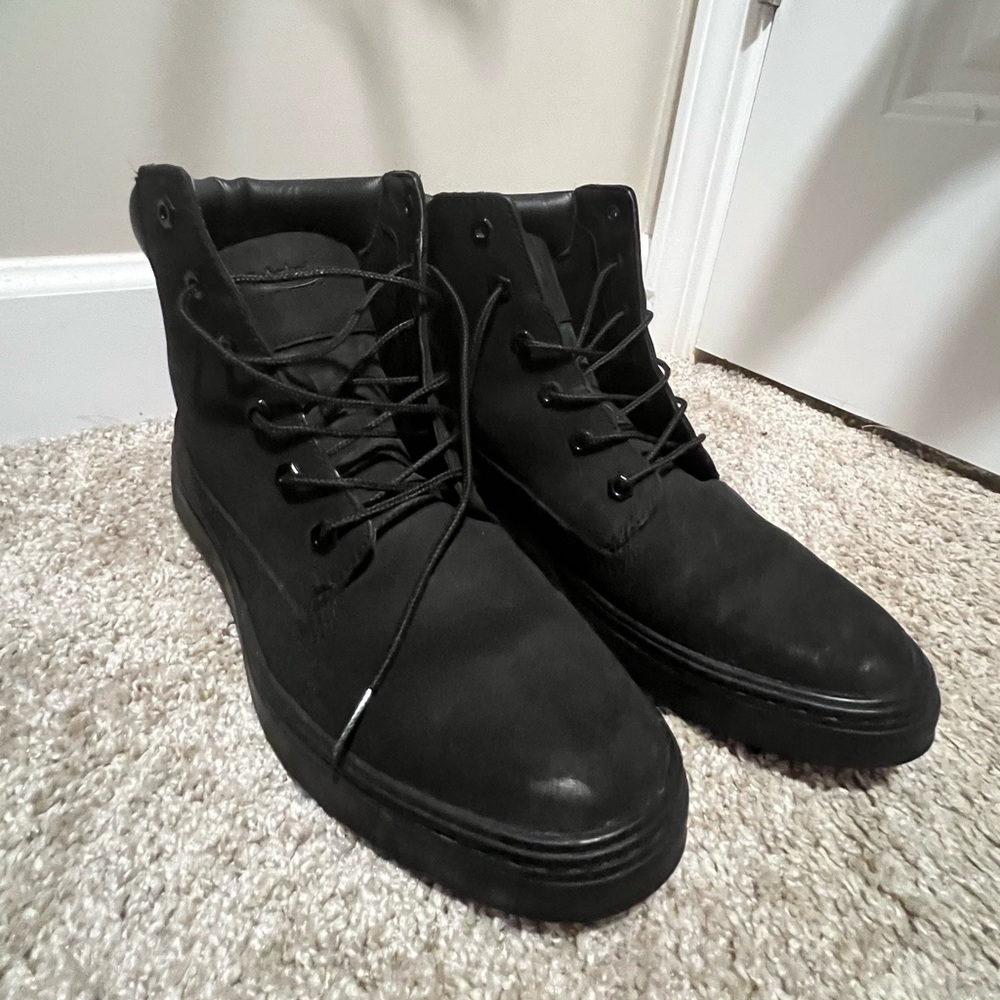 Women’s Black Timberland Boots